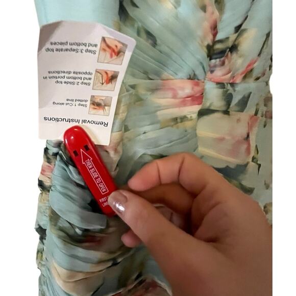 Ieena for Mac Duggal  Blue Floral Print Asymmetrical Ruffle Hem Dress Size 6 - Picture 7 of 10